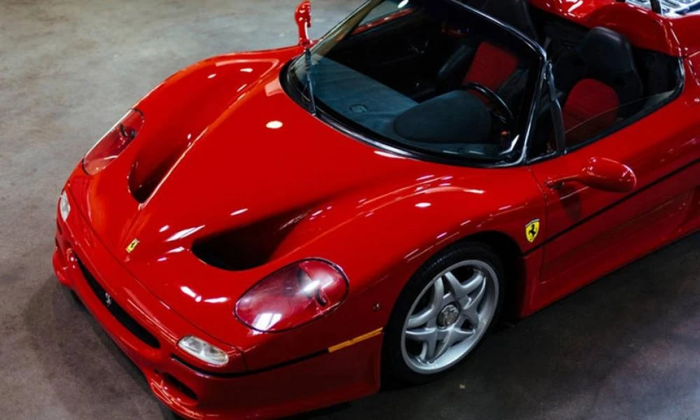 Ferrari F50: Βρήκαμε ένα ιταλικό supercar που κοστίζει παραπάνω από την F40 (Εικόνες)